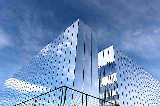 赛况追踪专题：从<strong>每日大赛</strong>在线免费观看到决赛焦点的多维度剖析